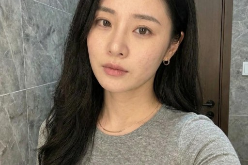 盲人被撞事件大反转！网红摆拍博取同情内幕被扒二人直接刑拘