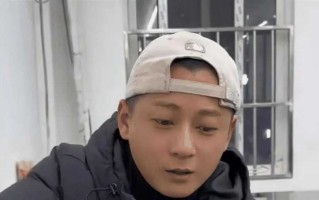 彻底翻车！600万粉爱国大V人设崩塌：靠爱国捞金千万私下砸600万全家办移民
